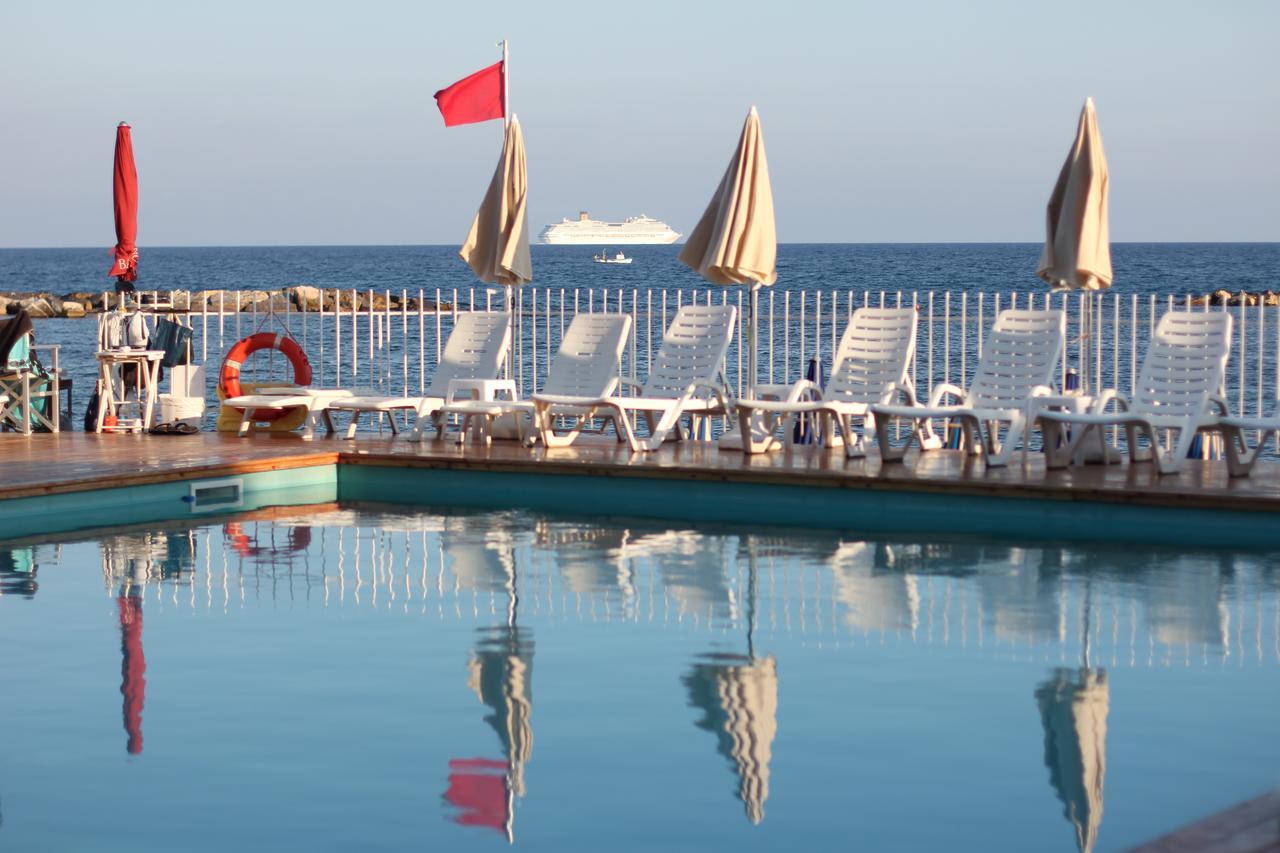 Hotel Mayola San Bartolomeo Al Mare Exterior photo